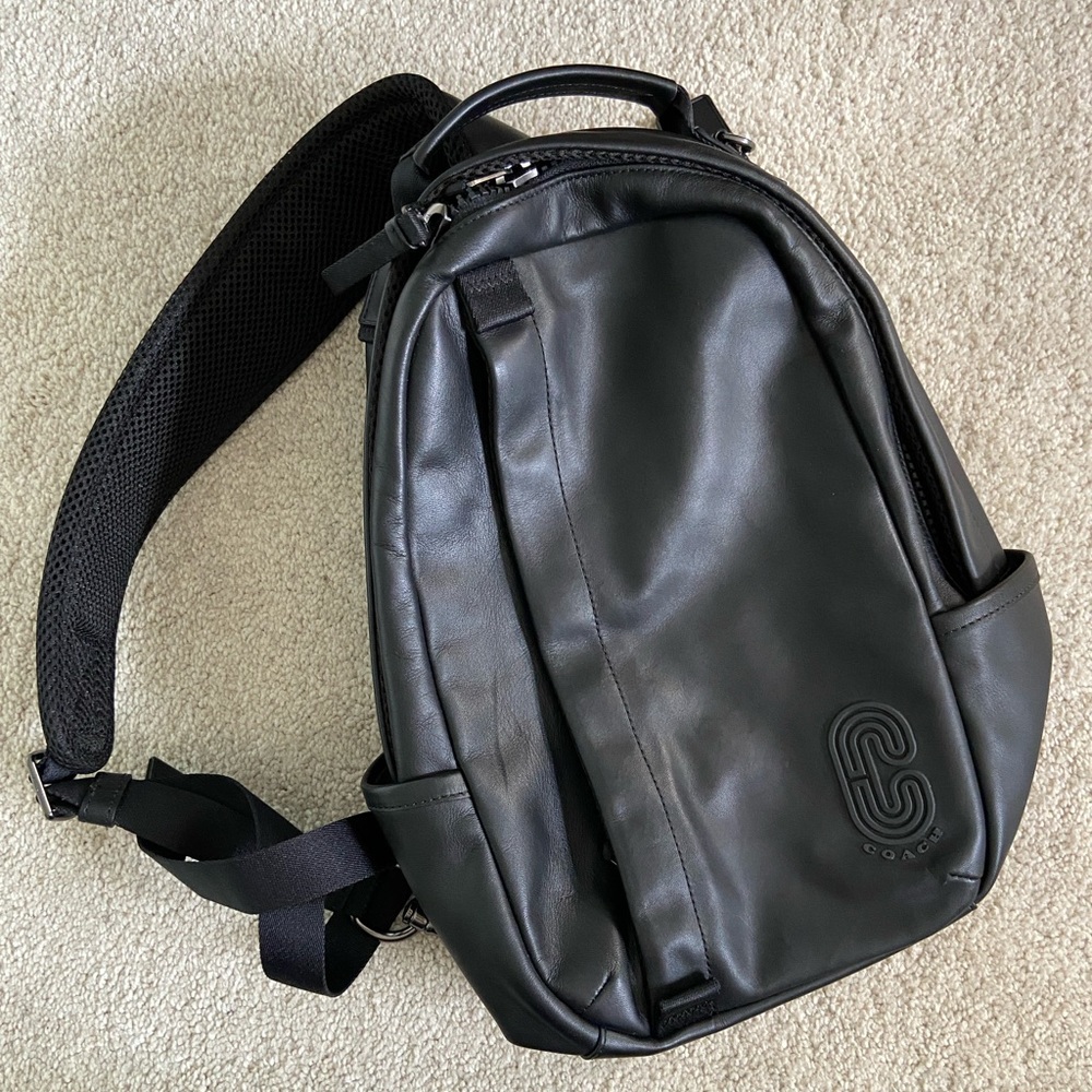 Coach Mn’s Leather Edge Crossbody Sling Bag